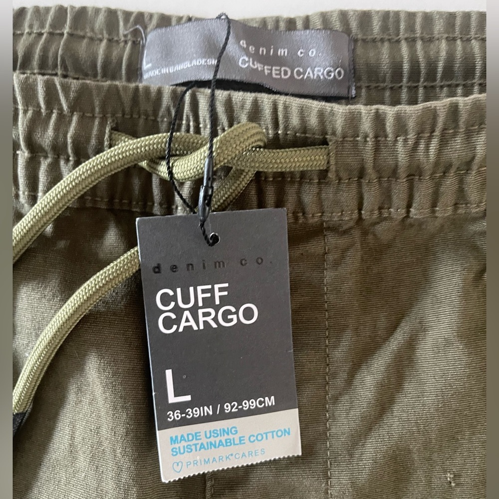 NWT Primark Mens cuffed cargo size L